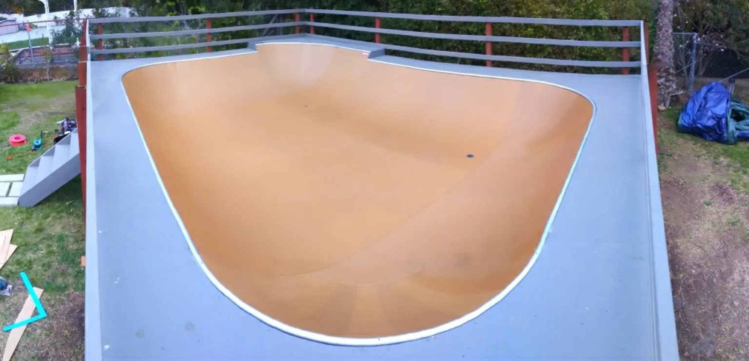 Head level view of backyard bowl